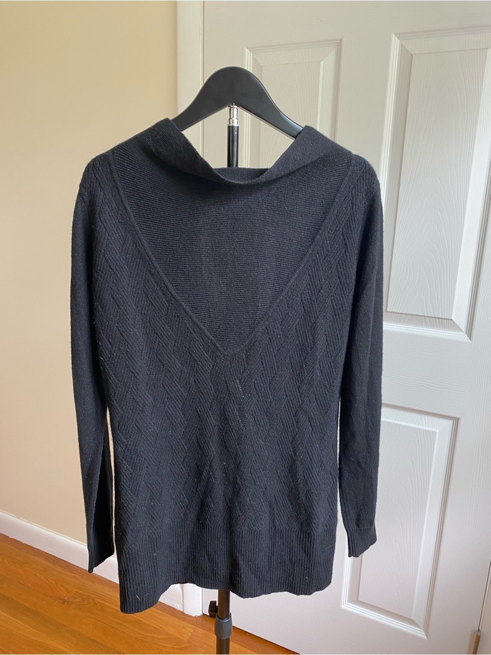Raffi 100% Cashmere Black Women's V-Neck Cable Knit Sweater w/ Back Tie Size M